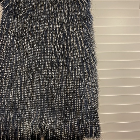 Blue vest size Medium - Picture 3 of 4